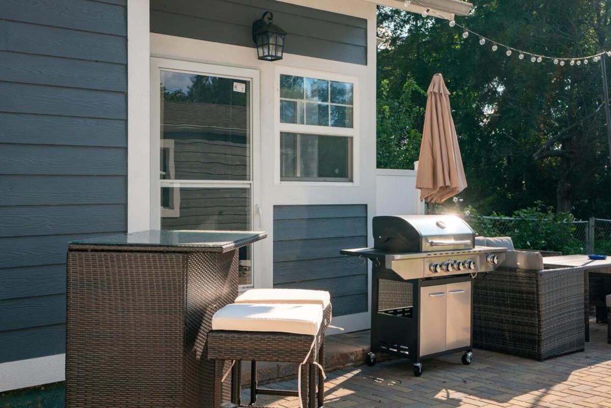 The Lucky Charm Home Of The Fighting Irish! Bbq Outdoor Games Coffee South Bend Exteriér fotografie